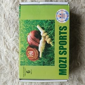 Mozi Sports Leather Handmade Cricket Balls Pack of 6 New Open Box